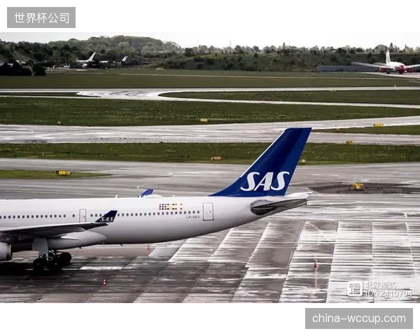 面对瑞典等北欧力量型球队时，日本队的防空能力将面临严峻挑战，定位球防守成战术焦点。